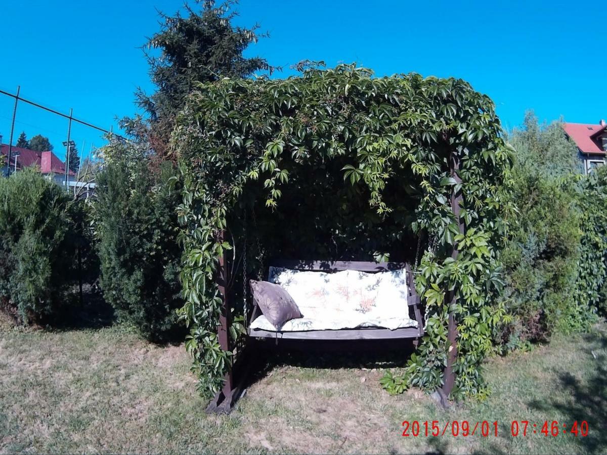 Mikulas Guest House Liptovsky Mikulas Bagian luar foto