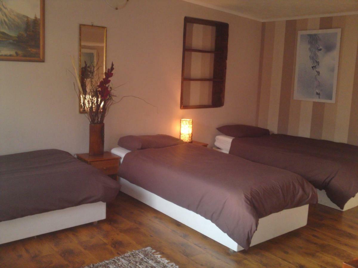 Mikulas Guest House Liptovsky Mikulas Bagian luar foto